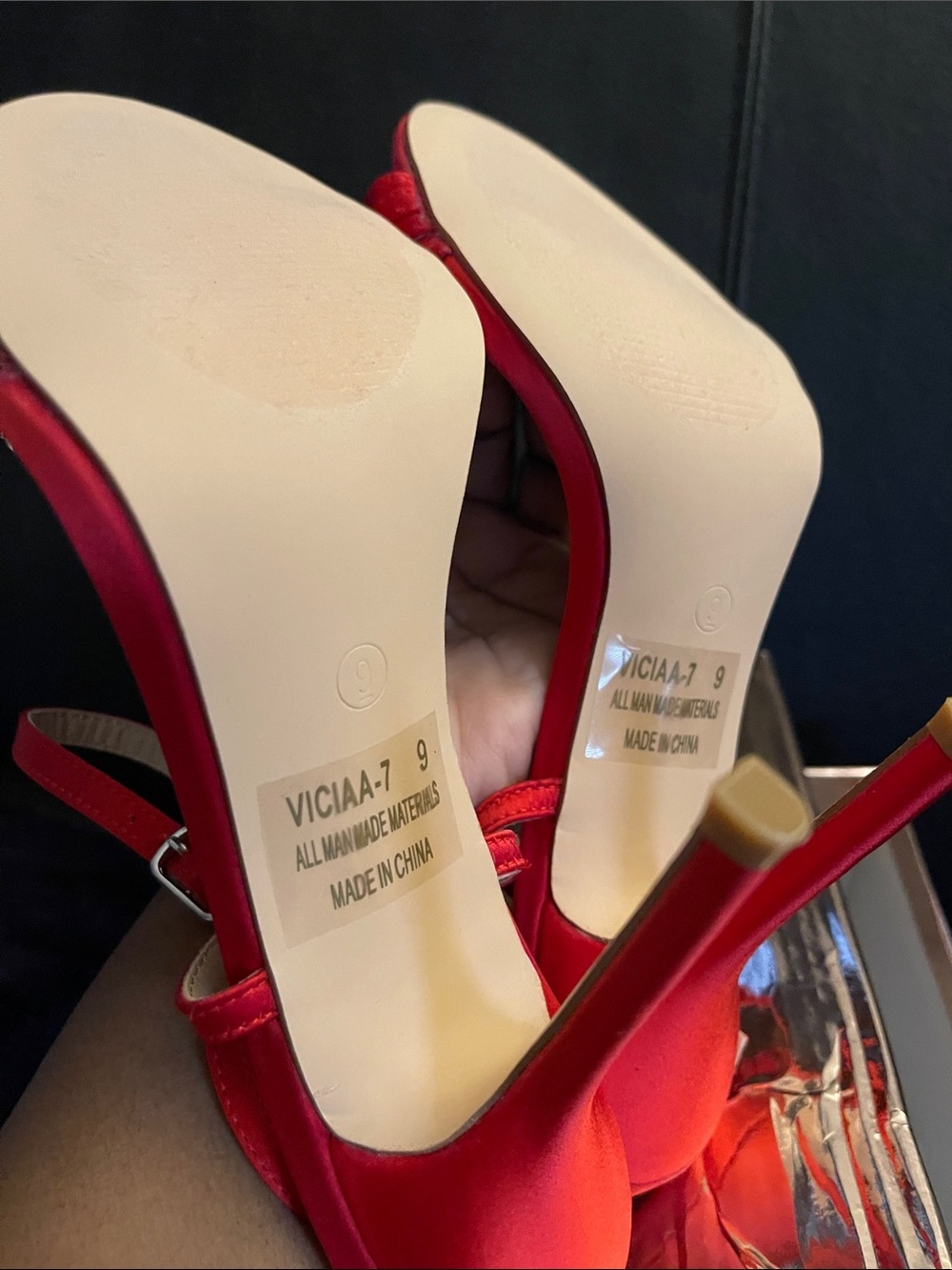 Cathy Din Women’s 4.5” Red Crystal Embellished Ankle Strap Sandals Sz 9 NWB - Picture 16 of 16